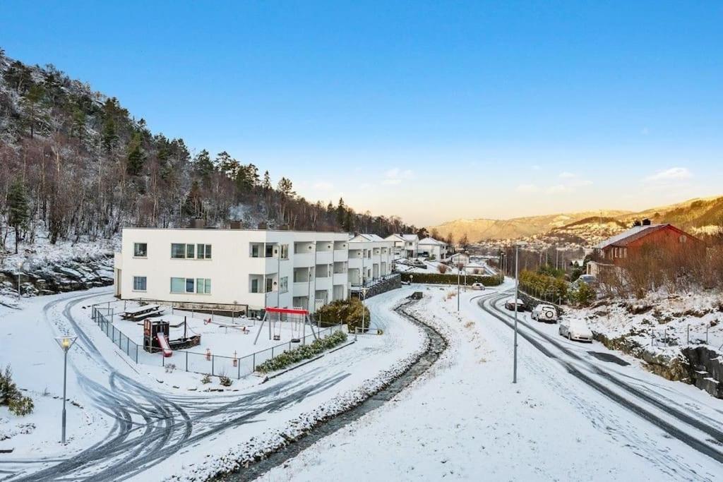 Stor Og Moderne Leilighet I Indre Arna Bergen Gratis Parkering!! מראה חיצוני תמונה